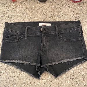Hollister black jean shorts NWT size 3